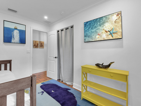 Naples Vacation Home With Private Pool Short Walk To Beach